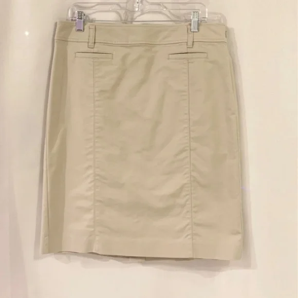 Ann Taylor Khaki Skirt - Picture 2 of 5